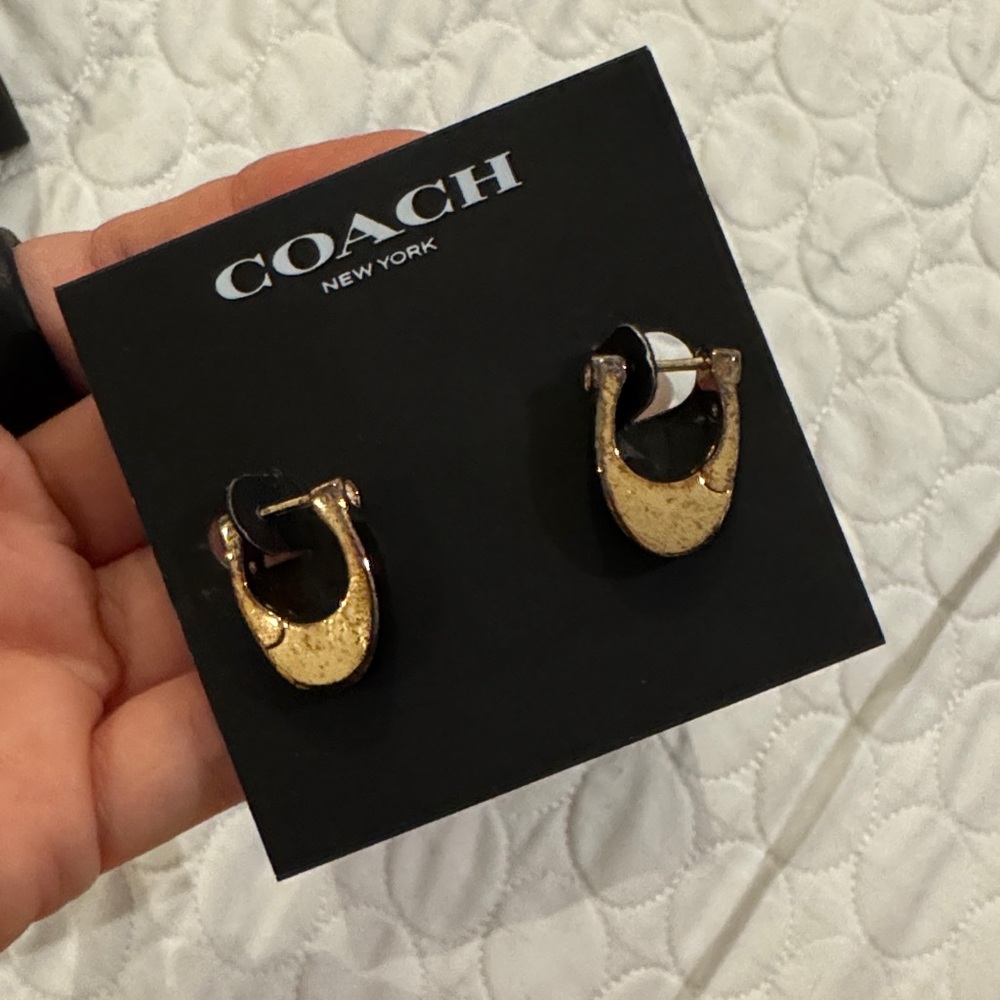 Coach Black and Gold Arch Earrings hoops - Picture 1 of 8